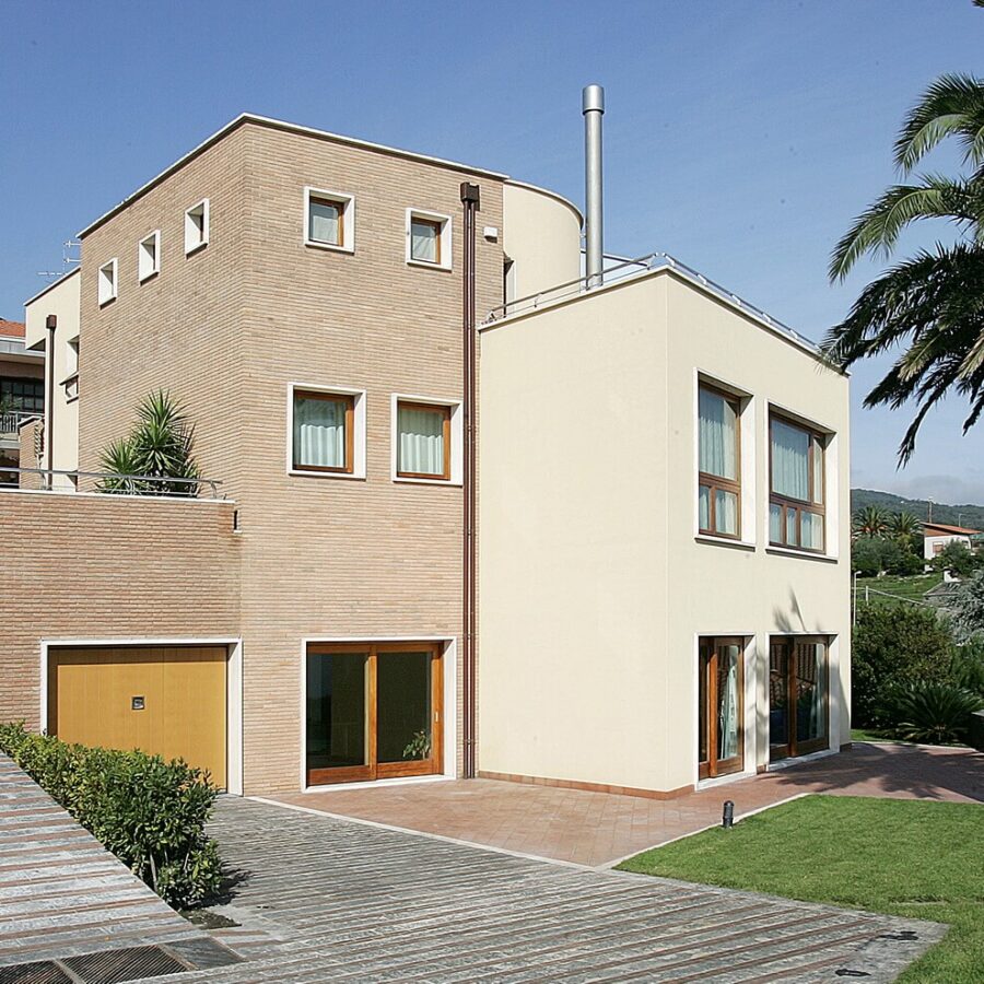 RZ HOUSE – ZAFFERANA ETNEA